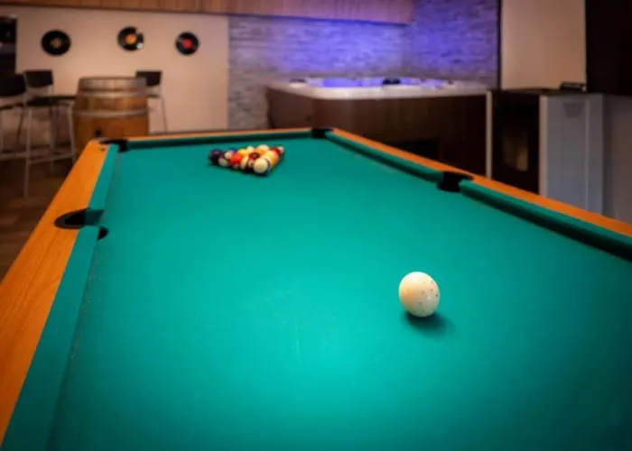 Gitedaval Maison Famille Et * 코르니몽